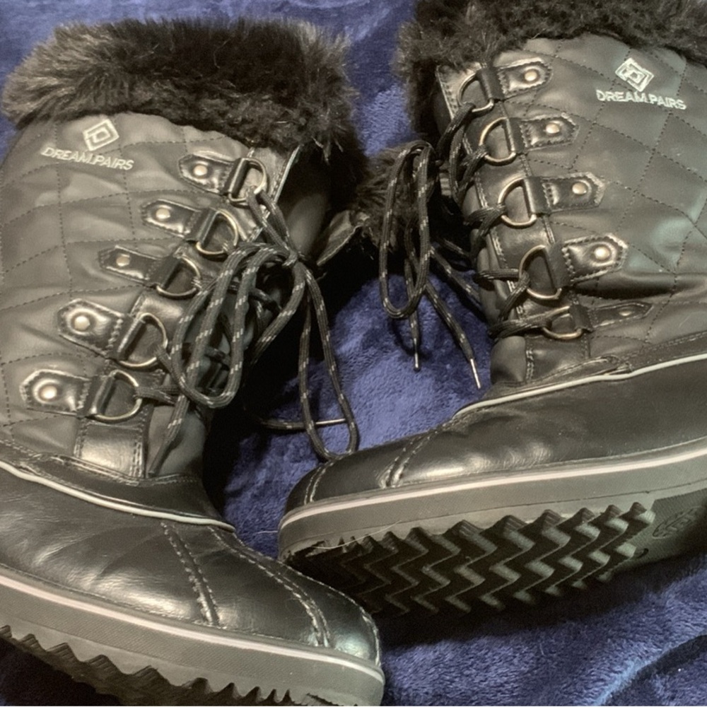 Dream Pairs Women's Black Quilted Winter Boots